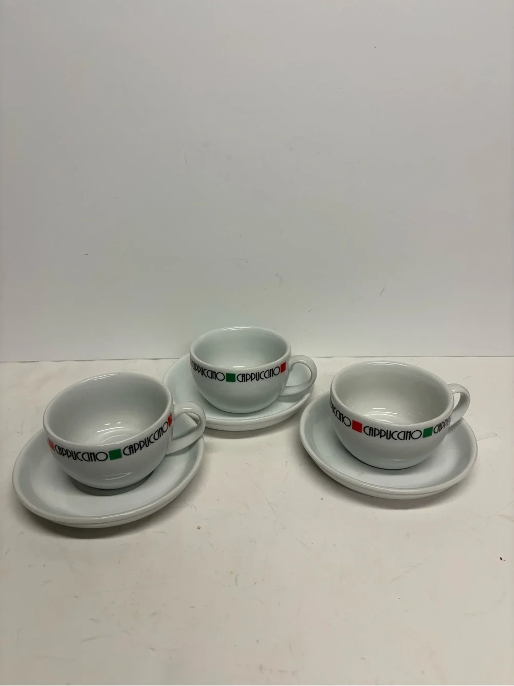 Projecting 2500 LTD white cappuccino